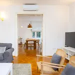 Stone Majestic W Pool - Center * ספליט