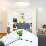 Stone Majestic W Pool - Center * ספליט