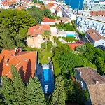 Stone Majestic W Pool - Center ספליט