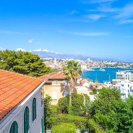 Stone Majestic W Pool - Center Vila