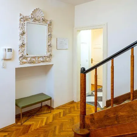 Stone Majestic W Pool - Center Vila *