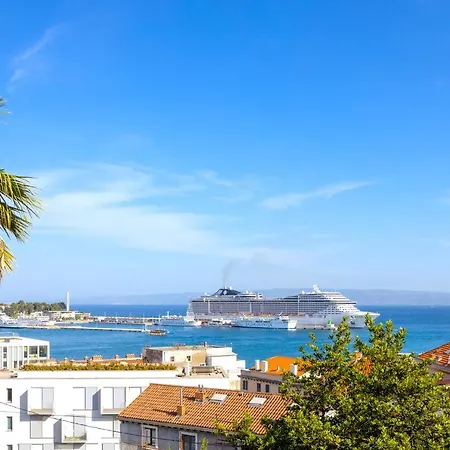 Vila Stone Majestic W Pool - Center